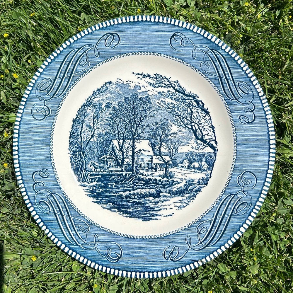 Currier and Ives Replacement “The old grist Mill”Dinner Plates EUC